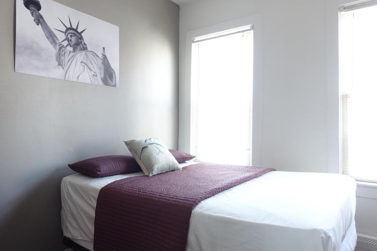 Best Room Nyc✈︎Ewr Layover➤Walk To Nyc Subway Ньюарк Экстерьер фото